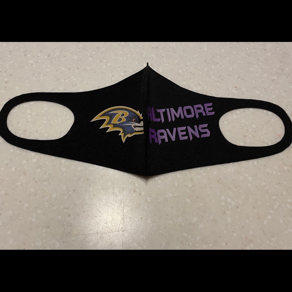 FACE MASK “BALTIMORE RAVENS”  FOOTBALL TEAM.